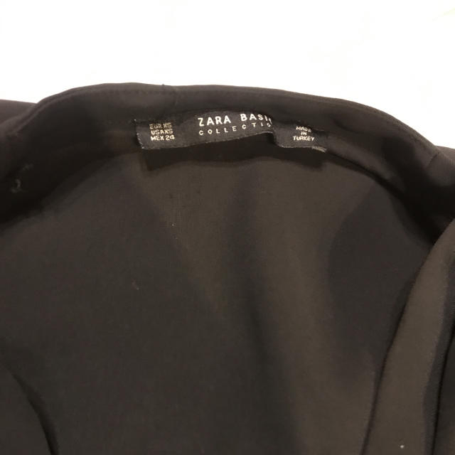 ZARA(ザラ)のザラZARA 長袖ブラウス  2枚セット レディースのトップス(シャツ/ブラウス(長袖/七分))の商品写真