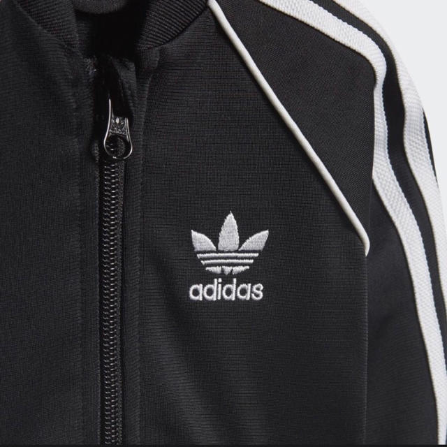 adidas(アディダス)のadidas ジャージ上下  アディダス オリジナルス 新品  黒 ブラック キッズ/ベビー/マタニティのキッズ服男の子用(90cm~)(その他)の商品写真