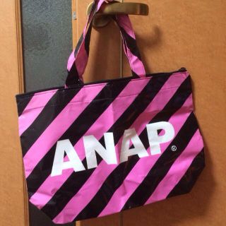 アナップ(ANAP)のビニール製トート(トートバッグ)