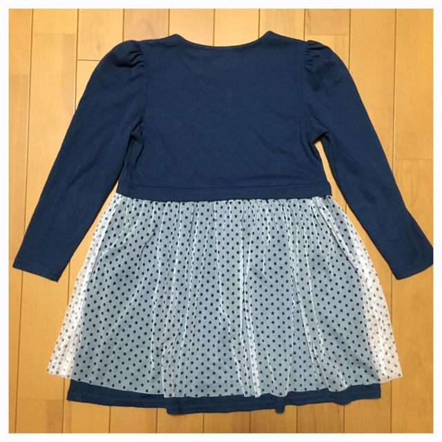 GU(ジーユー)の☆gu チュールレース付き 長袖ワンピース☆130cm(^^) キッズ/ベビー/マタニティのキッズ服女の子用(90cm~)(ワンピース)の商品写真