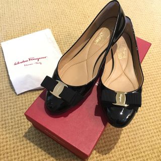 サルヴァトーレフェラガモ(Salvatore Ferragamo)のお取り置き品(バレエシューズ)