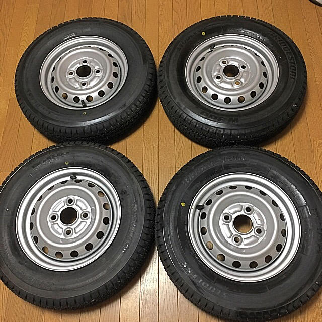 スタッドレスタイヤ 鉄ホイール  145R12 6PR ブリヂストン