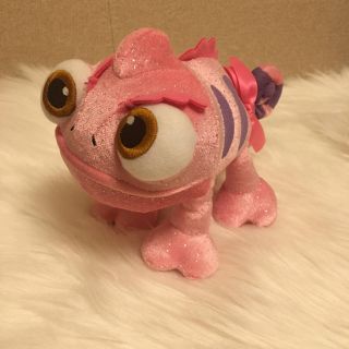 ラプンツェル(ラプンツェル)のディズニーストア ラプンツェル ピンクパスカル ぬいぐるみ (キャラクターグッズ)