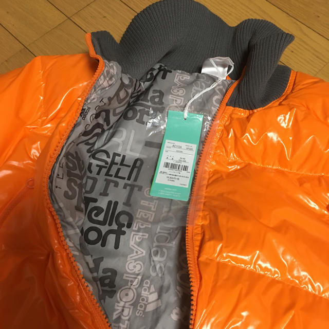 Stella McCartney(ステラマッカートニー)の新品 アディダス W STELLASPORT ウォームジャケット  レディースのジャケット/アウター(ダウンジャケット)の商品写真