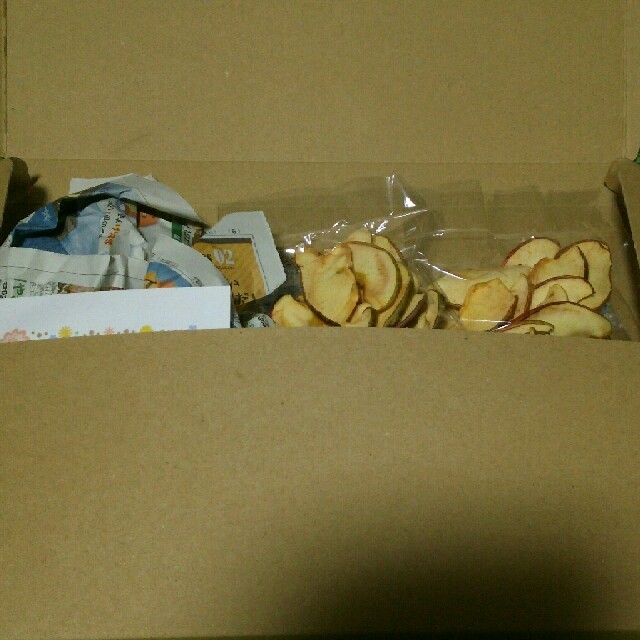 信州産リンゴチップス2袋 食品/飲料/酒の食品(フルーツ)の商品写真