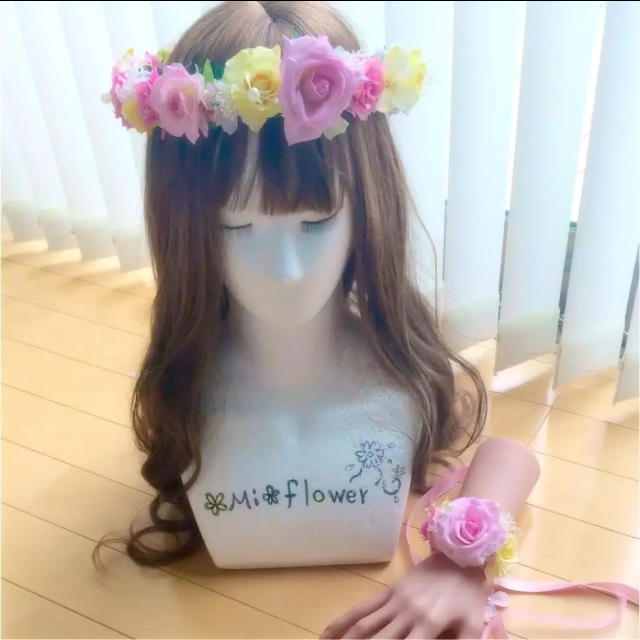 花かんむり♡リストブーケ ピンク♡黄色 ハンドメイドのウェディング(ヘッドドレス/ドレス)の商品写真