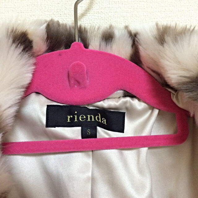 rienda(リエンダ)のrienda レオパード柄コート レディースのジャケット/アウター(毛皮/ファーコート)の商品写真