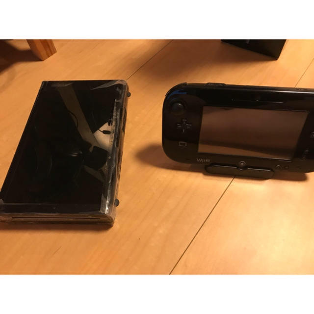 Wii U(ウィーユー)のwii u 本体 カセット付き エンタメ/ホビーのゲームソフト/ゲーム機本体(家庭用ゲーム機本体)の商品写真