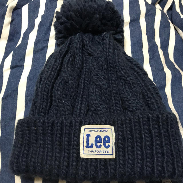 Lee(リー)のLee ポンポン ニット帽 💛 レディースの帽子(ニット帽/ビーニー)の商品写真