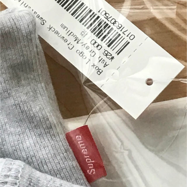Supreme Box Logo Crewneck Mサイズ トップス Supreme Box Logo Crewneck Mサイズ トップス