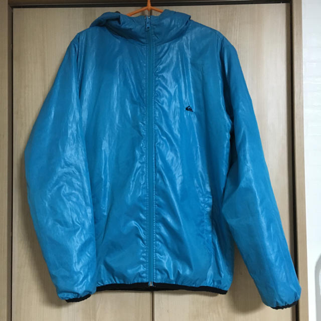 QUIKSILVER(クイックシルバー)の値下げしました！クイックシルバー リバーシブルジャケット ダウン メンズのジャケット/アウター(ダウンジャケット)の商品写真