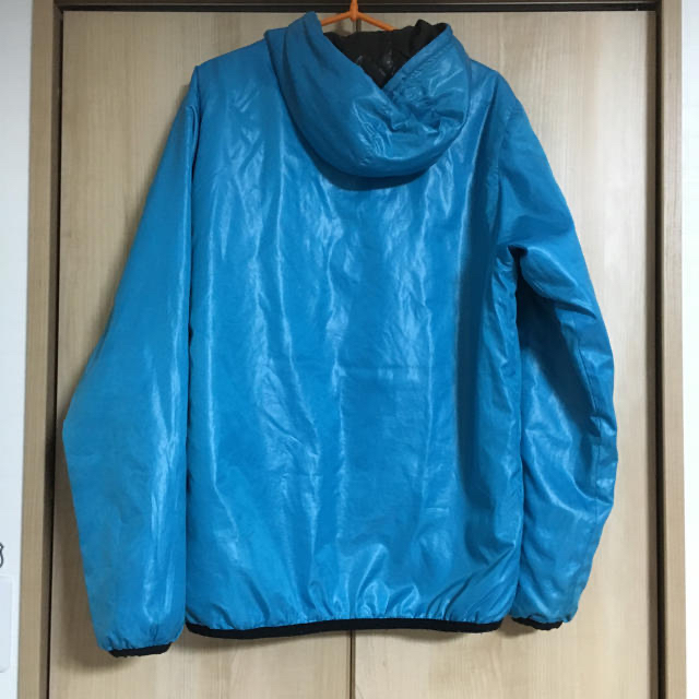 QUIKSILVER(クイックシルバー)の値下げしました！クイックシルバー リバーシブルジャケット ダウン メンズのジャケット/アウター(ダウンジャケット)の商品写真