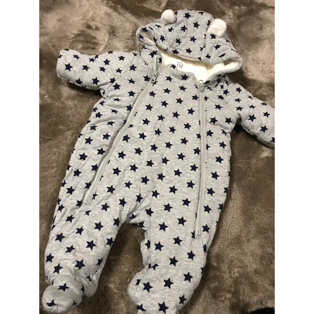 babyGAP(ベビーギャップ)のbabyGAP 星柄クマ耳ジャンプスーツ60センチ キッズ/ベビー/マタニティのベビー服(~85cm)(カバーオール)の商品写真