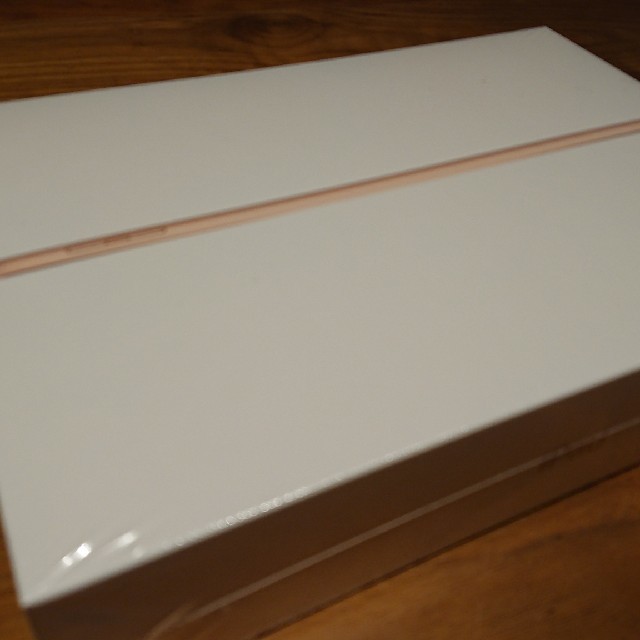 Apple iPad (6th Generation)128GB Goldタブレット