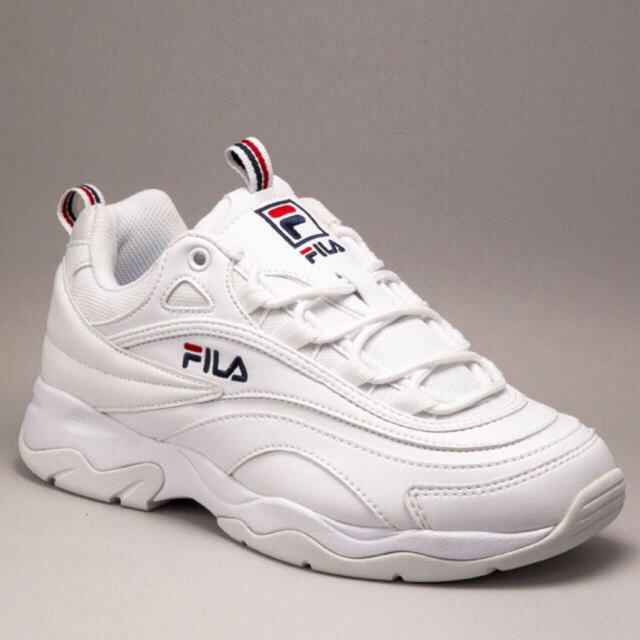 FILA(フィラ)のFILA RAY スニーカー レディースの靴/シューズ(スニーカー)の商品写真