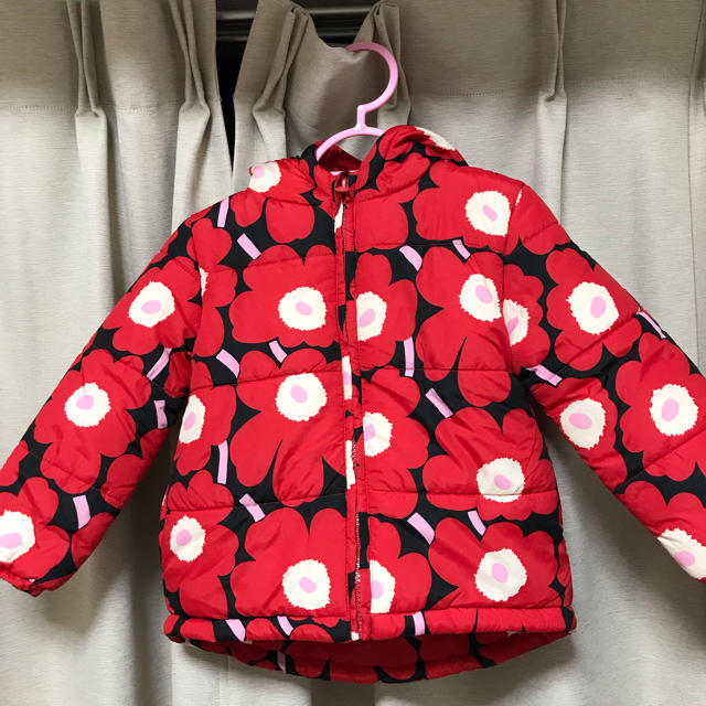 marimekko(マリメッコ)の専用 マリメッコ  ダウン キッズ/ベビー/マタニティのキッズ服女の子用(90cm~)(コート)の商品写真