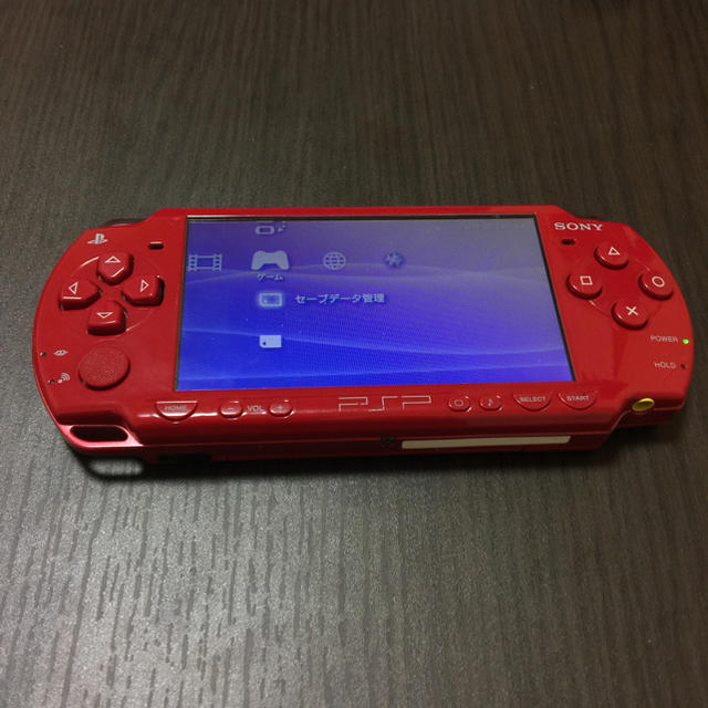 PlayStation Portable(プレイステーションポータブル)のPSP2000 エンタメ/ホビーのゲームソフト/ゲーム機本体(携帯用ゲーム機本体)の商品写真