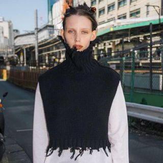 マルタンマルジェラ(Maison Martin Margiela)のCrash Turtle Sleeveless Knit PERVERZE(ニット/セーター)