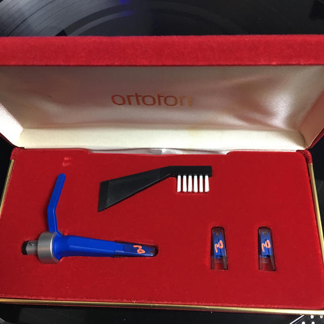 ぴょんす様専用 オルトフォン ortofon.DJsカートリッジ1本.替え針2個 楽器のDJ機器(レコード針)の商品写真