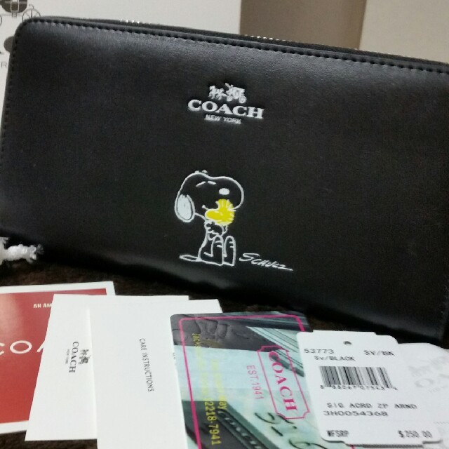 COACH(コーチ)のCOACH53773 スヌーピーコラボ限定商品黒の長財布プレゼントに レディースのファッション小物(財布)の商品写真