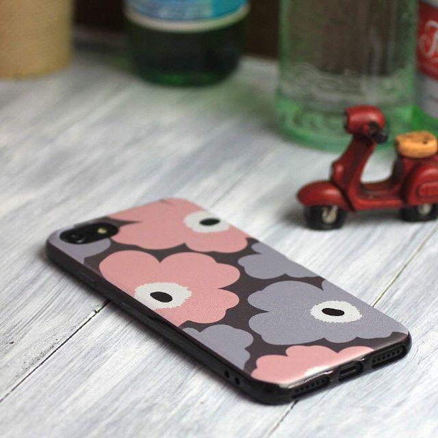 marimekko(マリメッコ)のハチ子様専用♡マリメッコiPhone6sケース♡ピンクグレー スマホ/家電/カメラのスマホアクセサリー(iPhoneケース)の商品写真