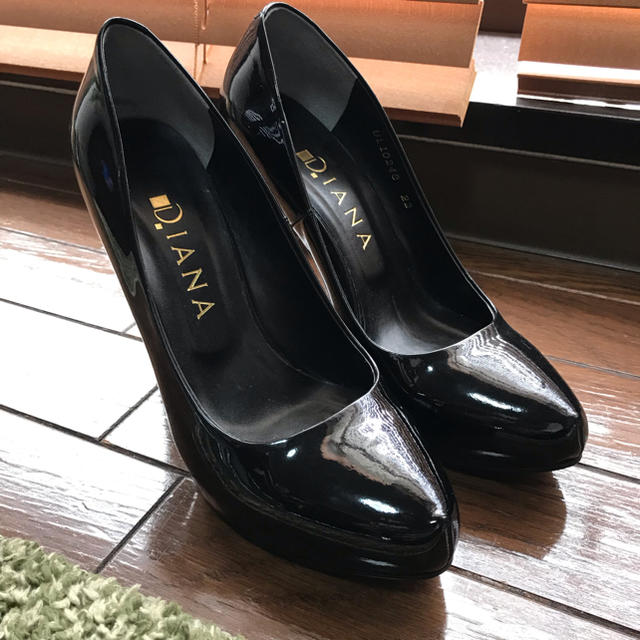 DIANA(ダイアナ)のDIANA 超美品 黒パンプス レディースの靴/シューズ(ハイヒール/パンプス)の商品写真