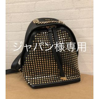 フルラ(Furla)の【レア】FURLAフルラスタッズリュック  チャーム付き♡(リュック/バックパック)