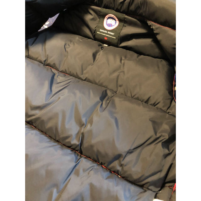 CANADA GOOSE(カナダグース)の(nishi様専用)CANADA GOOSE カナダグース ダウンベスト 美品 メンズのジャケット/アウター(ダウンベスト)の商品写真