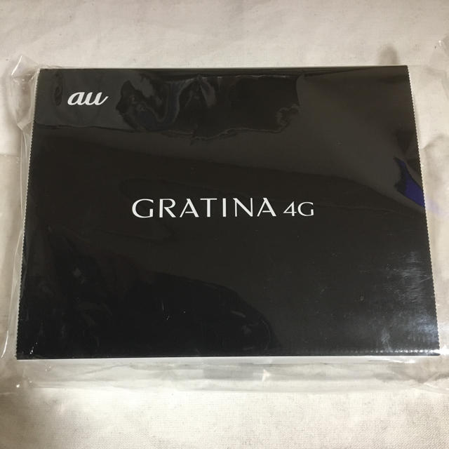 au GRATINA 4G KYF31UAA