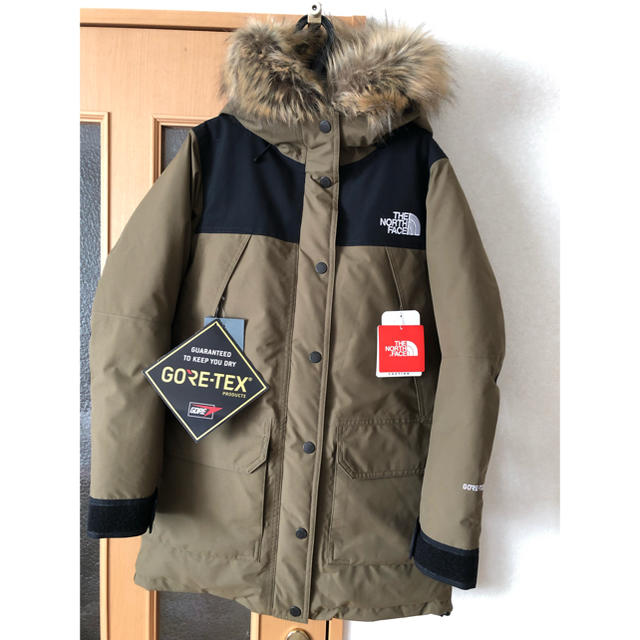 THE NORTH FACE(ザノースフェイス)の☆THE NORTH FACE マウンテンダウンコート レディースM レディースのジャケット/アウター(ダウンコート)の商品写真