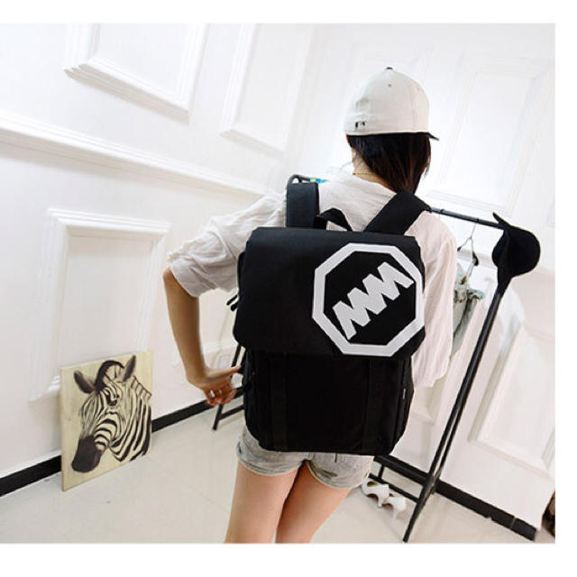 MMリュック　韓国大人気　リュックサック　男女兼用bag-56-黒 レディースのバッグ(リュック/バックパック)の商品写真