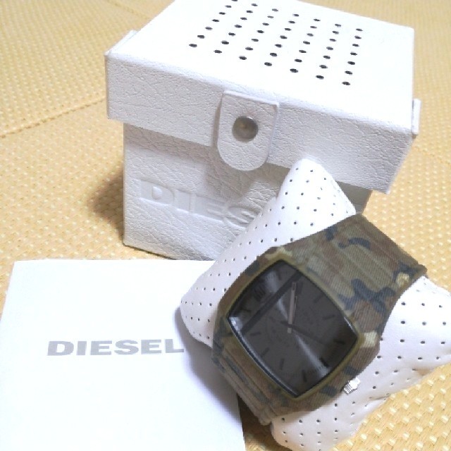 DIESEL(ディーゼル)の(yuyaa0829様 専用)DIESEL　カモフラ柄　トロージャン　ウォッチ レディースのファッション小物(腕時計)の商品写真