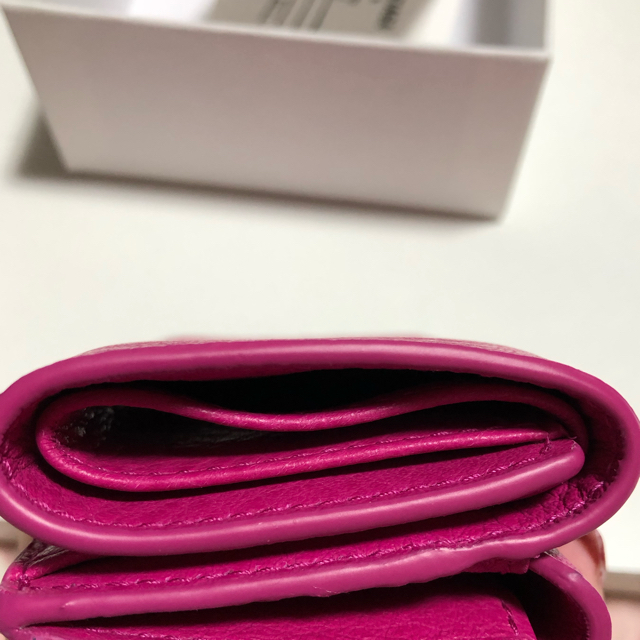 Balenciaga(バレンシアガ)のBALENCIAGAミニウォレットピンク新品未使用♡♡ レディースのファッション小物(財布)の商品写真