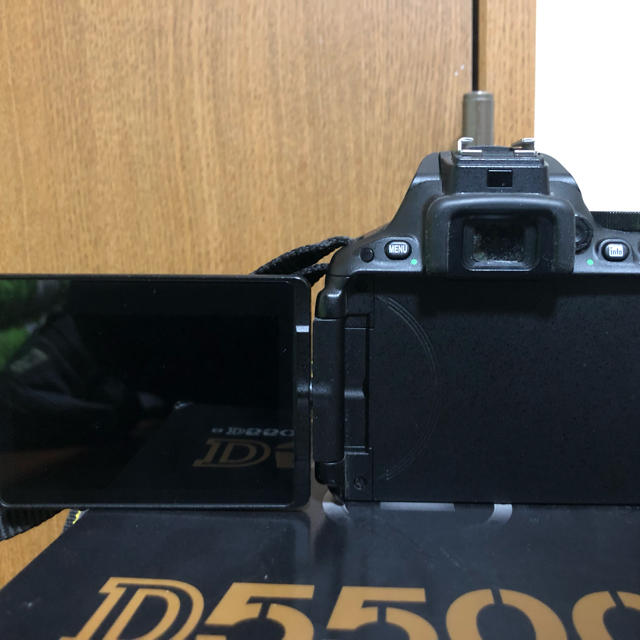 Nikon(ニコン)の【一眼レフカメラ】「Nikon D5500 ダブルズームキット」美品 スマホ/家電/カメラのカメラ(デジタル一眼)の商品写真