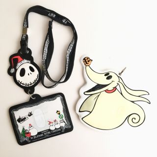 ディズニー(Disney)のNIGHTMARE BEFORE CHRISTMAS パスポートケース 2点(キャラクターグッズ)