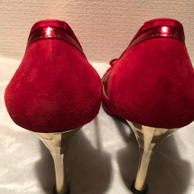 LOVE COULEUR(ラブクレール)のパンプス 赤 羊革   ラブクレール レディースの靴/シューズ(ハイヒール/パンプス)の商品写真