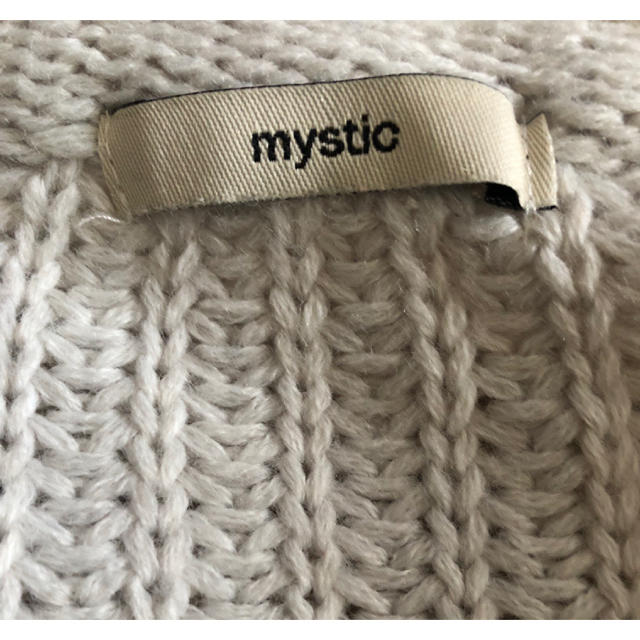 mystic(ミスティック)のmysticのホワイトニット レディースのトップス(ニット/セーター)の商品写真