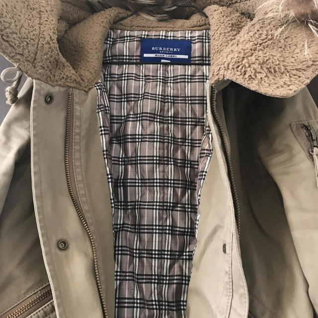 BURBERRY BLUE LABEL(バーバリーブルーレーベル)のバーバリー モッズコート 38 カーキ レディースのジャケット/アウター(モッズコート)の商品写真