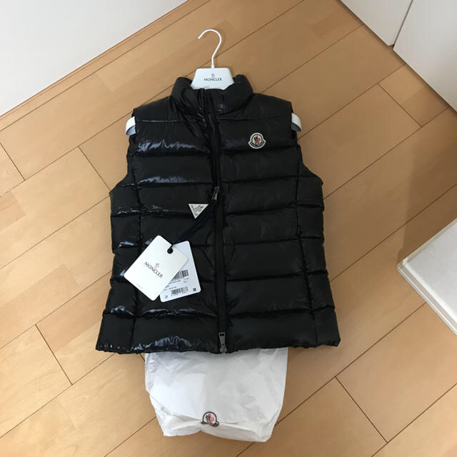 人気新品 GHANY モンクレール - MONCLER ダウンベスト 新品 今期購入 1
