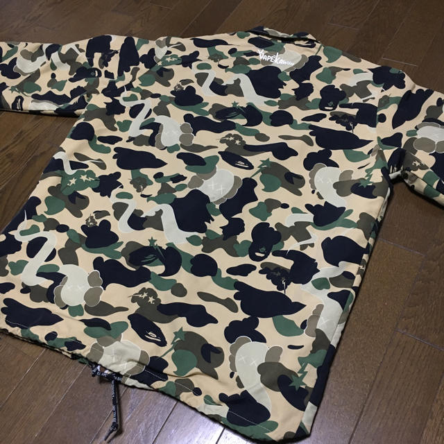 A BATHING APE(アベイシングエイプ)のa bathing ape  X  kaws  コーチジャケット メンズのジャケット/アウター(その他)の商品写真