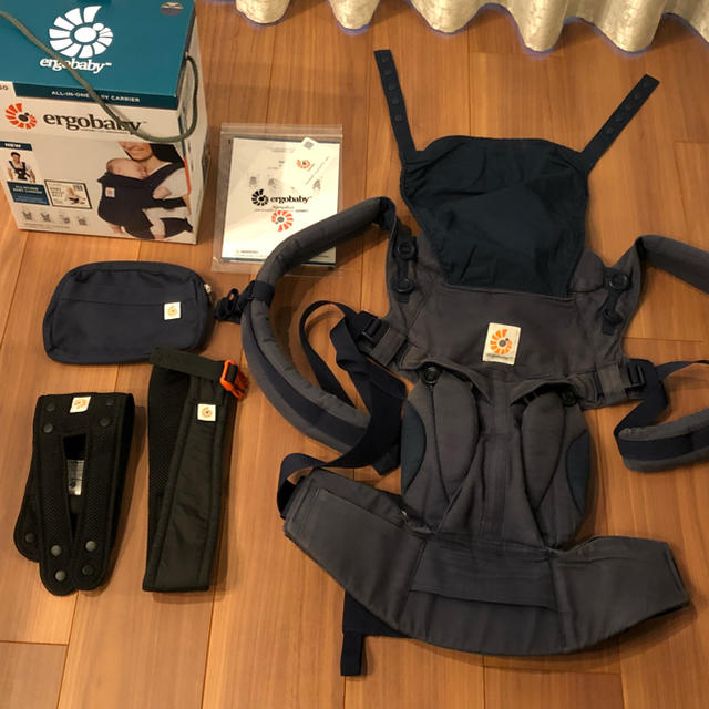 Ergobaby(エルゴベビー)のなおちゃん様専用エルゴ オムニ360 抱っこ紐 キッズ/ベビー/マタニティの外出/移動用品(抱っこひも/おんぶひも)の商品写真