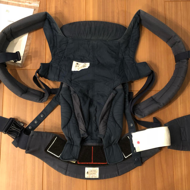 Ergobaby(エルゴベビー)のなおちゃん様専用エルゴ オムニ360 抱っこ紐 キッズ/ベビー/マタニティの外出/移動用品(抱っこひも/おんぶひも)の商品写真