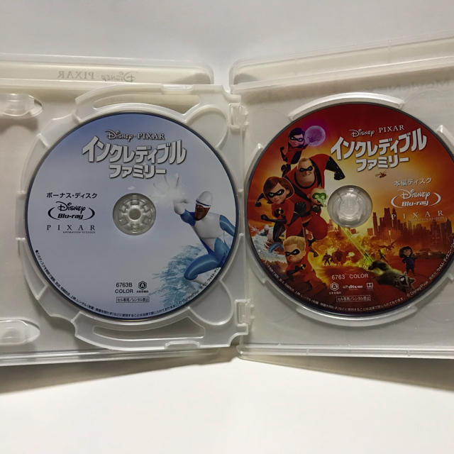 Disney(ディズニー)のインクレディブルファミリー  ブルーレイ ＋ 純正ケース エンタメ/ホビーのDVD/ブルーレイ(キッズ/ファミリー)の商品写真