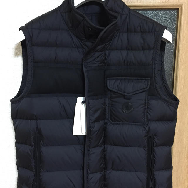 MONCLER(モンクレール)の【passo様専用】MONCLER ATHOS(モンクレール アトス) メンズのジャケット/アウター(ダウンベスト)の商品写真