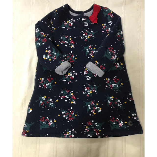 PETIT BATEAU(プチバトー)のプチバトー ワンピース81cm キッズ/ベビー/マタニティのベビー服(~85cm)(ワンピース)の商品写真