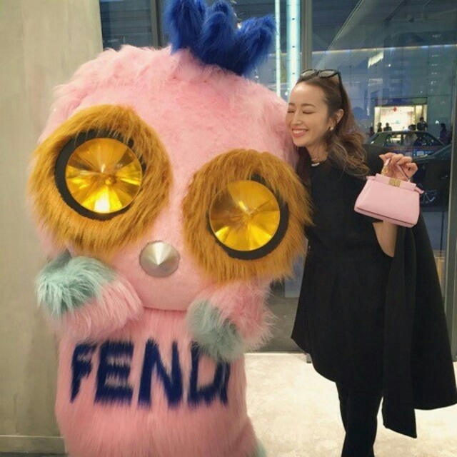 専用⭐セール【FENDI】☆マイクロピーカブー PEEKABOO 3