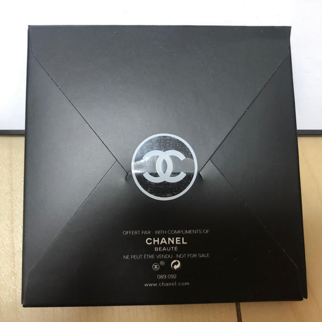 CHANEL(シャネル)のCHANEL ノベルティー バックチャーム ハンドメイドのファッション小物(バッグチャーム)の商品写真