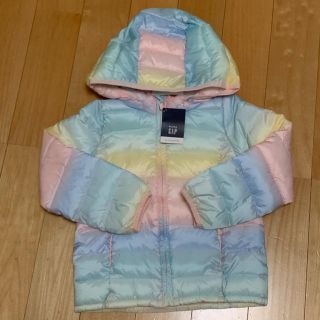 ベビーギャップ(babyGAP)の【新品】No.1  110cm レインボーストライプ パファーパーカージャケット(ジャケット/上着)