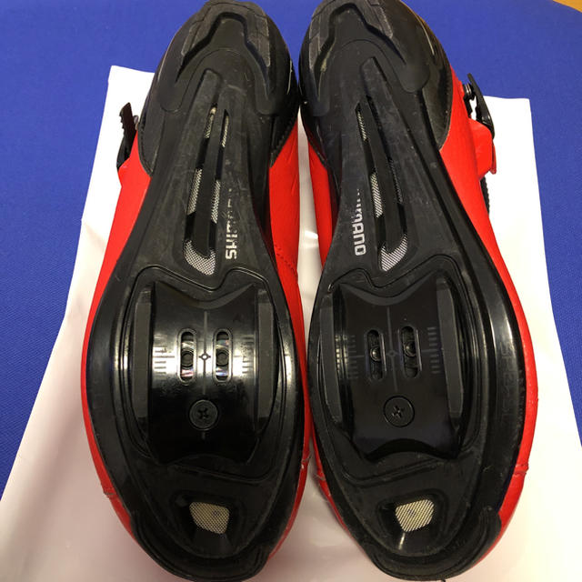 SHIMANO(シマノ)の限定カラー RP3 RED 42 SHIMANO シマノ　 　 スポーツ/アウトドアの自転車(ウエア)の商品写真