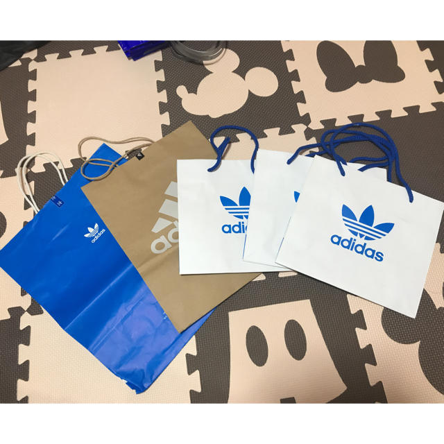 adidas(アディダス)のadidas 袋 レディースのバッグ(ショップ袋)の商品写真